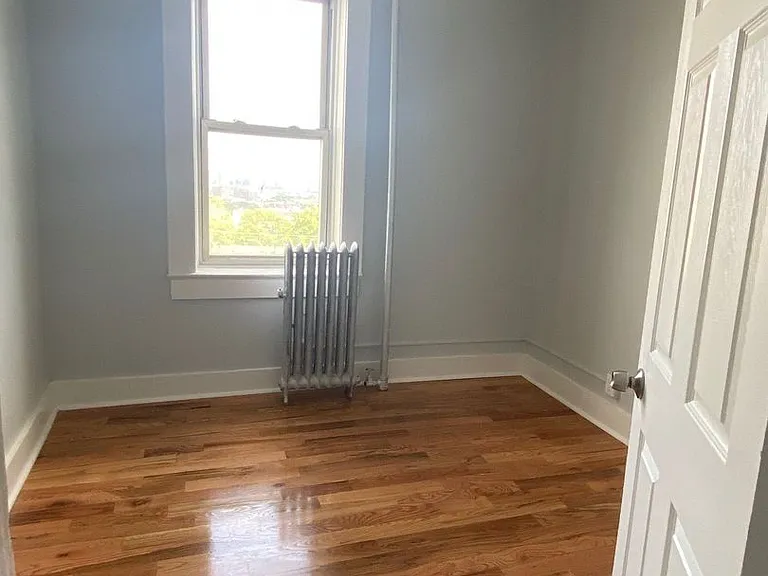6th at West Hoboken — Photo 33
