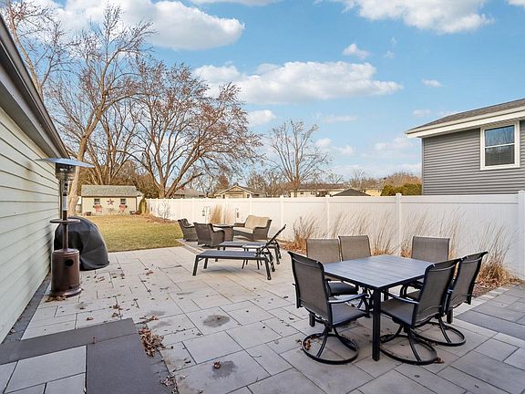 3rd image of 1254 Lambeth ROAD