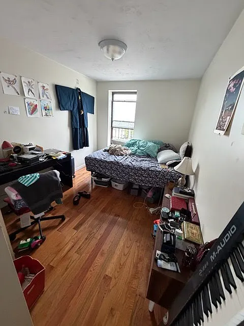 3 bed, 1000 sqft, $3,650 — Photo 2