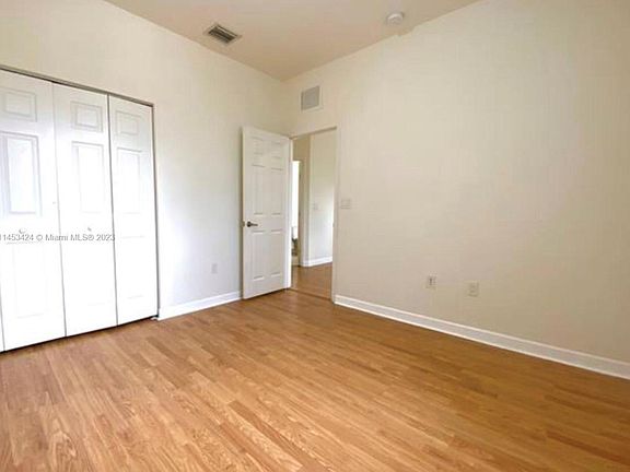 4th image of 10306 NW 70th Ter #10306