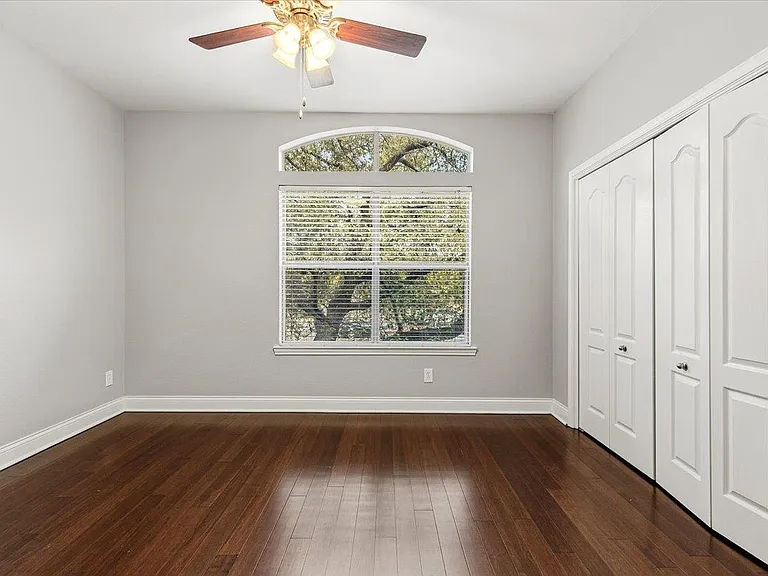 6000 Shepherd Mountain Cv #411 — Photo 16