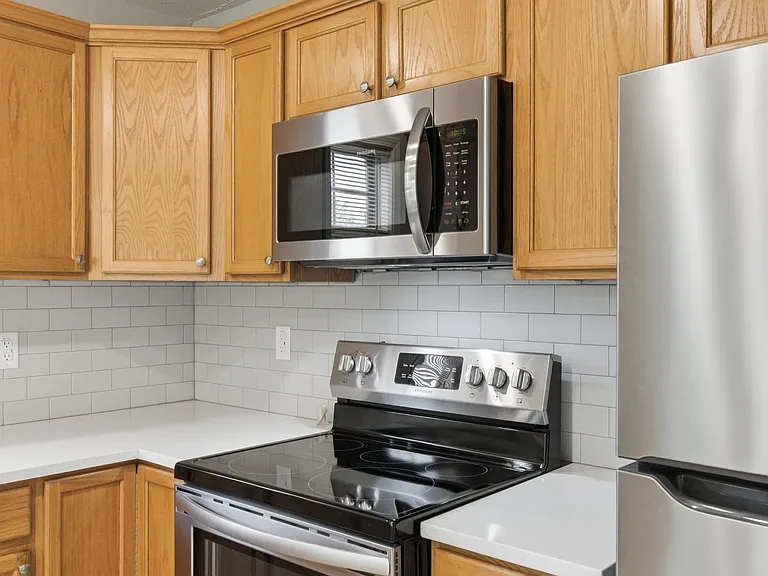 752 Rosslyns Dl — Photo 26