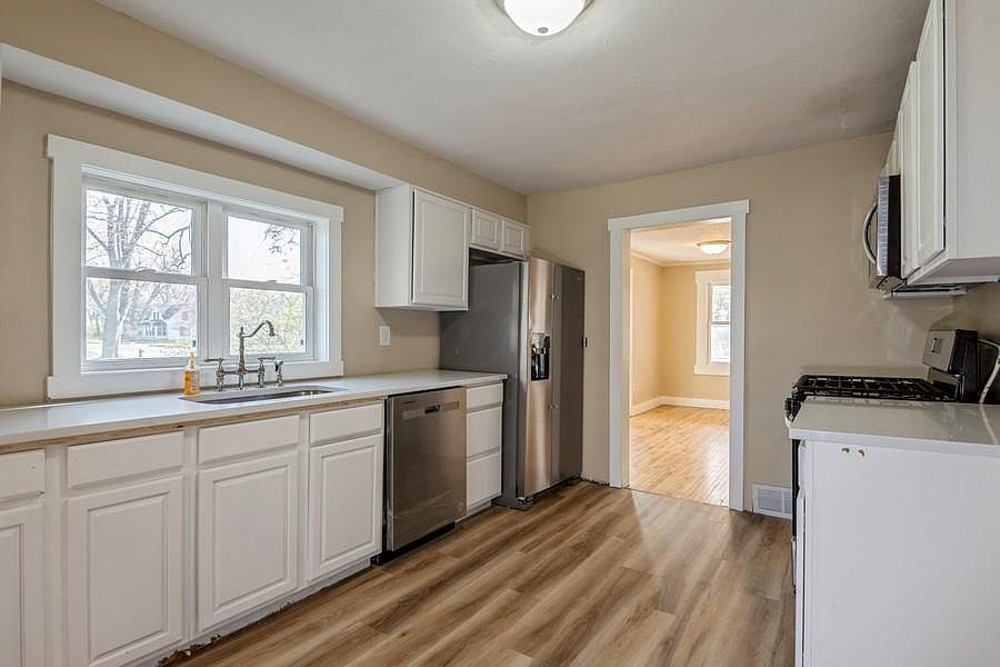 4654 Bald Eagle Ave, White Bear Lake, MN 55110 | Zillow