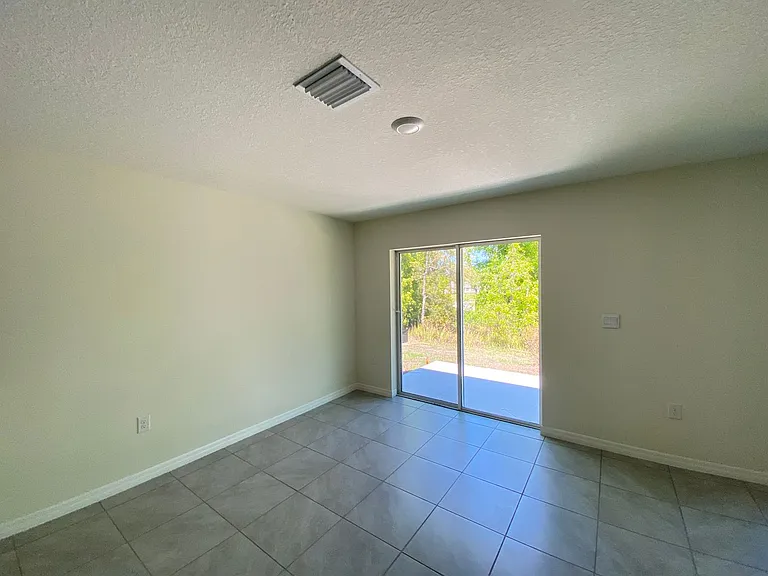 492 Hickory Course Loop — Photo 9