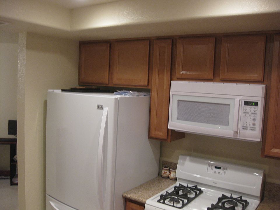 2nd image of 28601 Calle Del Lago APT D