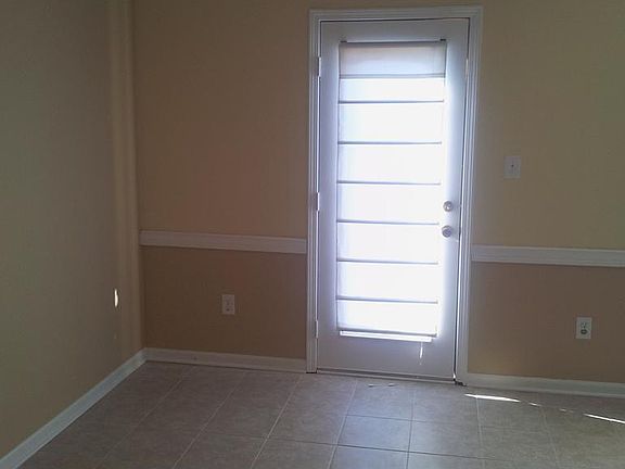5th image of 1667 Carlton Dr