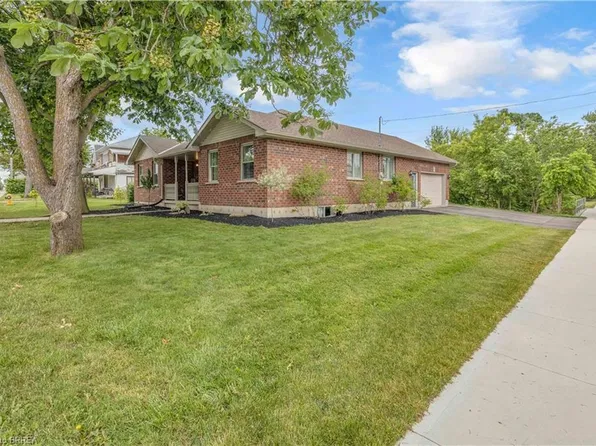 5 Walpole Dr, Jarvis, ON N0A 1J0