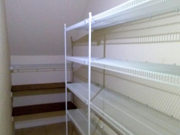 Walk in Pantry
