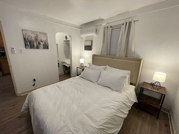 4th image of 205 Stanford Dr SE #1-2