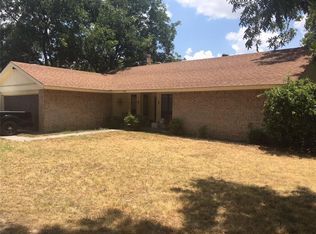 404 W Highland Ave, Comanche, TX 76442