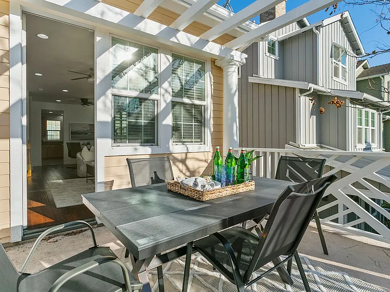 25 Tarleton Ln — Photo 24