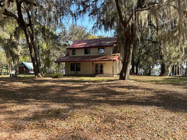 3902 Lake Harbor Pl, Chipley, FL 32428