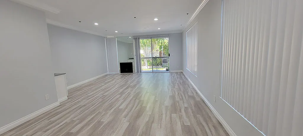 2 bed, 1600 sqft, $4,500 — Photo 2