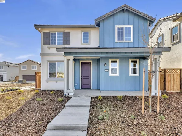 614 Lost River Ln, West Sacramento, CA 95605