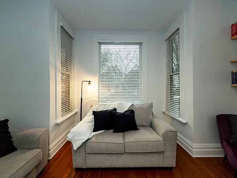 364 W 2nd Ave — Photo 8