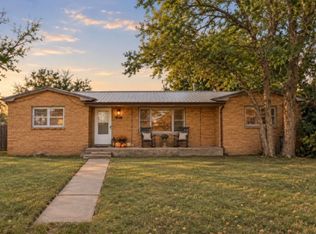 809 W 5th St, Wolfforth, TX 79382