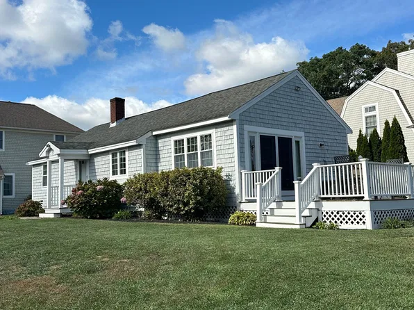 54 Nick Trl, Mashpee, MA 02649