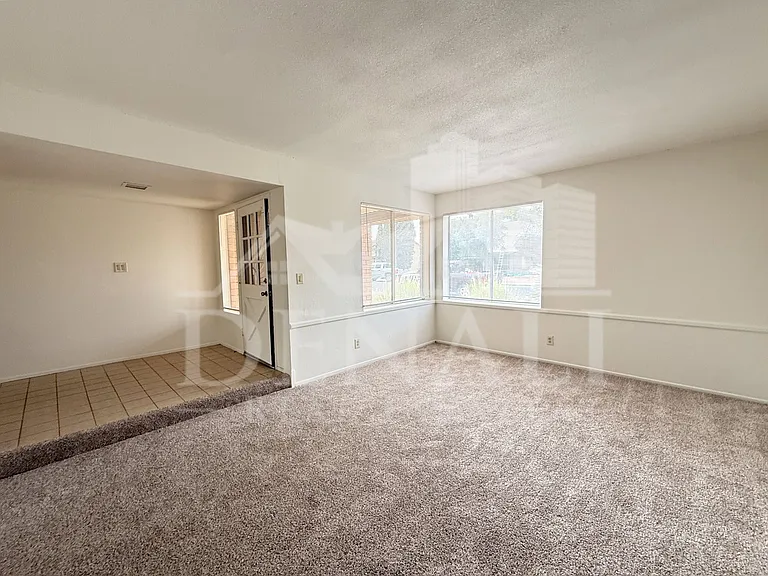 1016 W Nido Ave — Photo 6