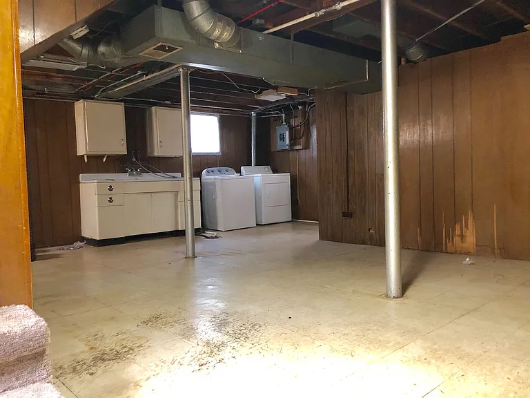 1224 Central Ave — Photo 9