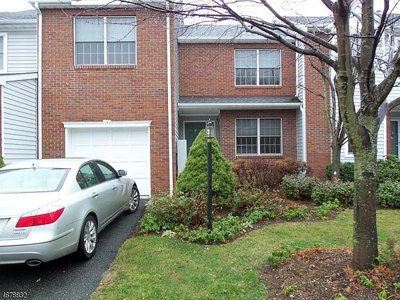 2nd image of 14 Ashwood Trl