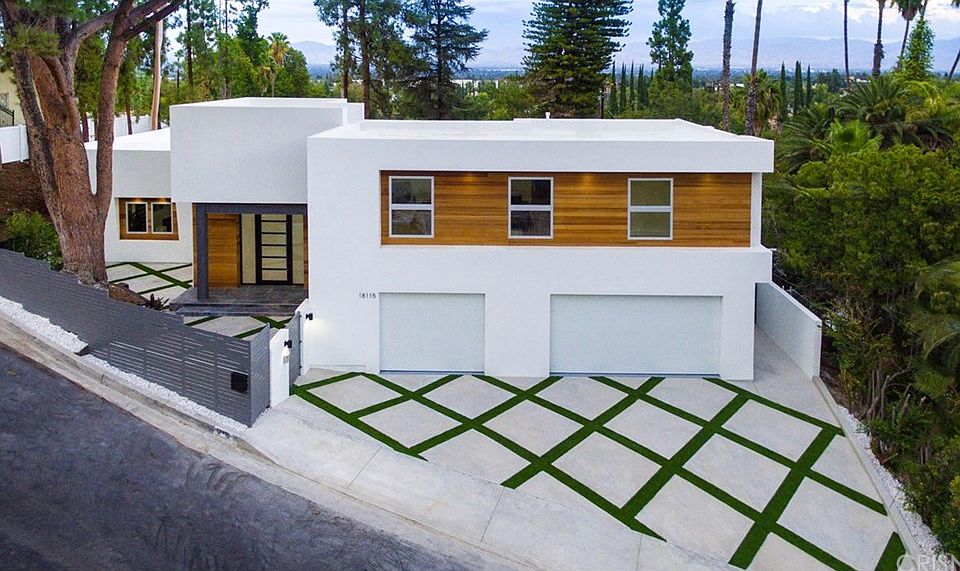 1st image of 18115 Karen Dr