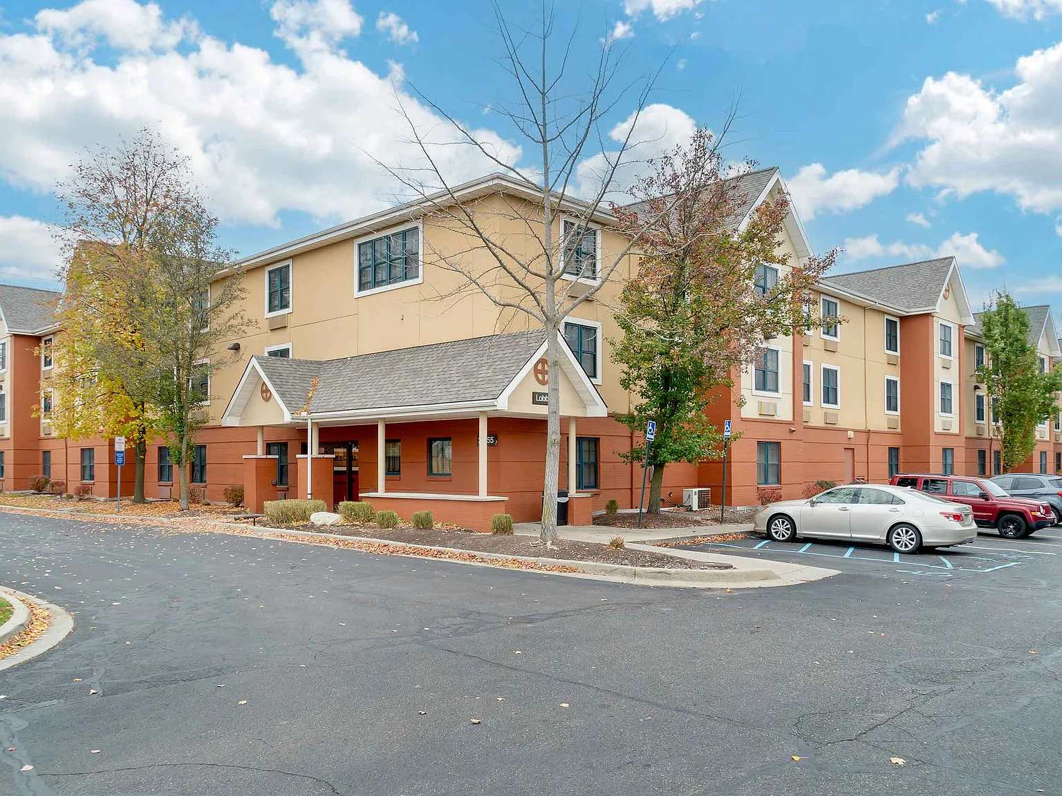 Detroit - Novi - Haggerty Road — Photo 2