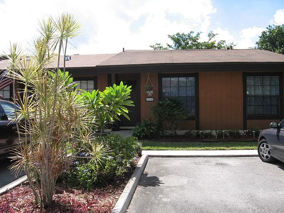 2 car parking in front drive