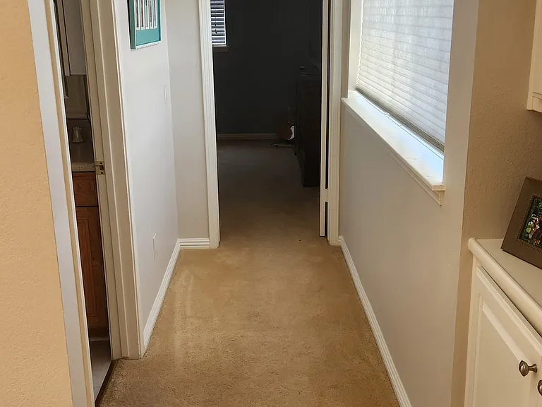 421 Burlington Ct #101 — Photo 21