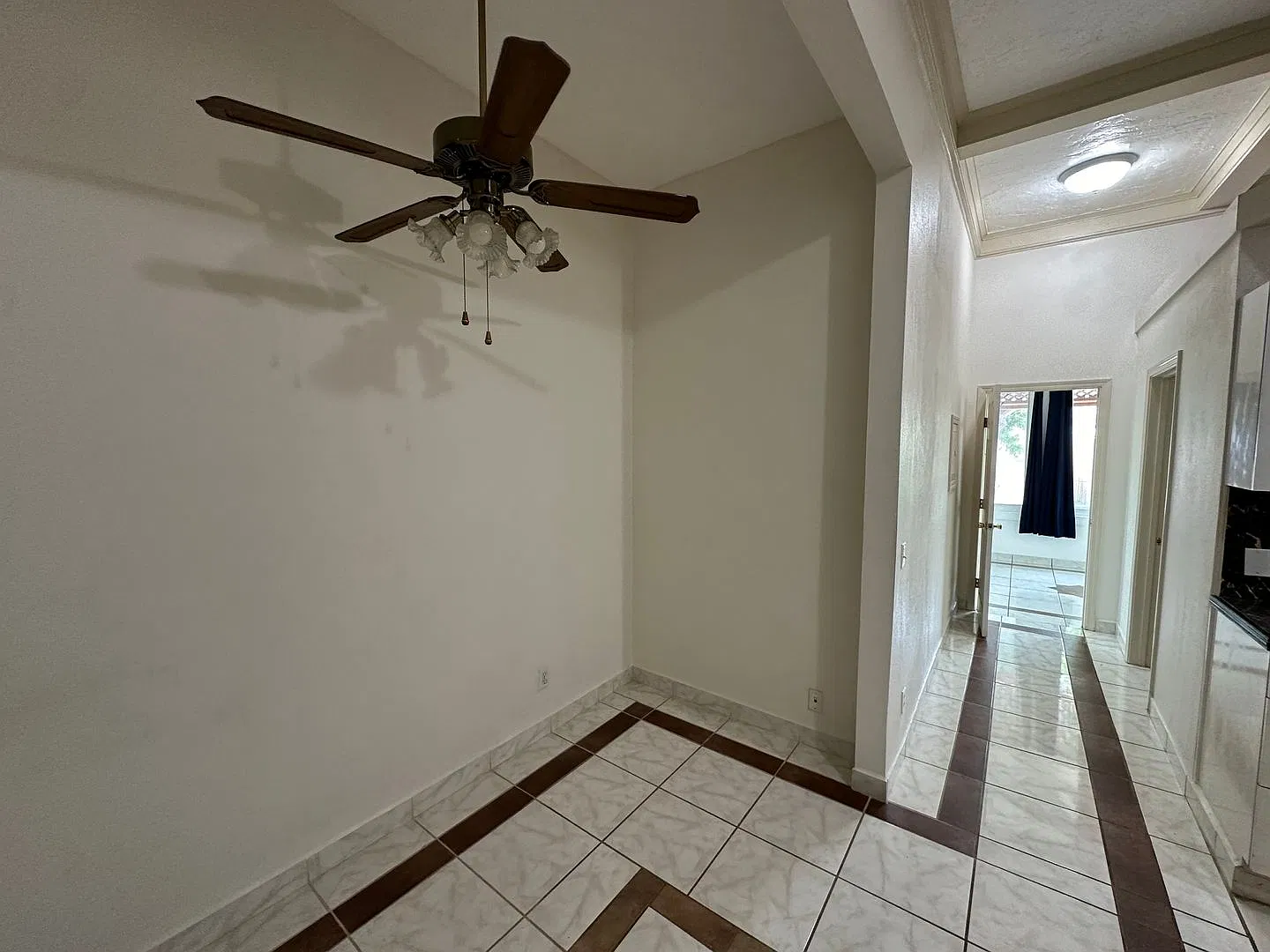 10701 San Pablo Ave — Photo 2