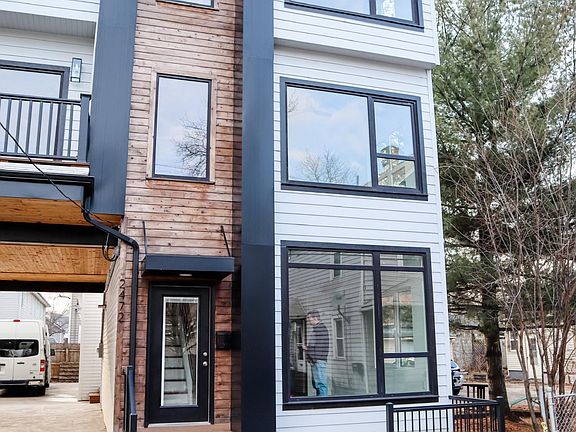 2nd image of 2472 Thurman Ave