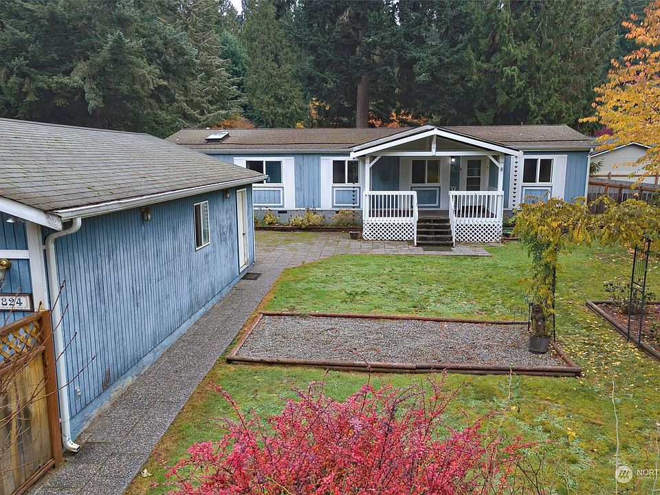 1st image of 824 208th Avenue NE