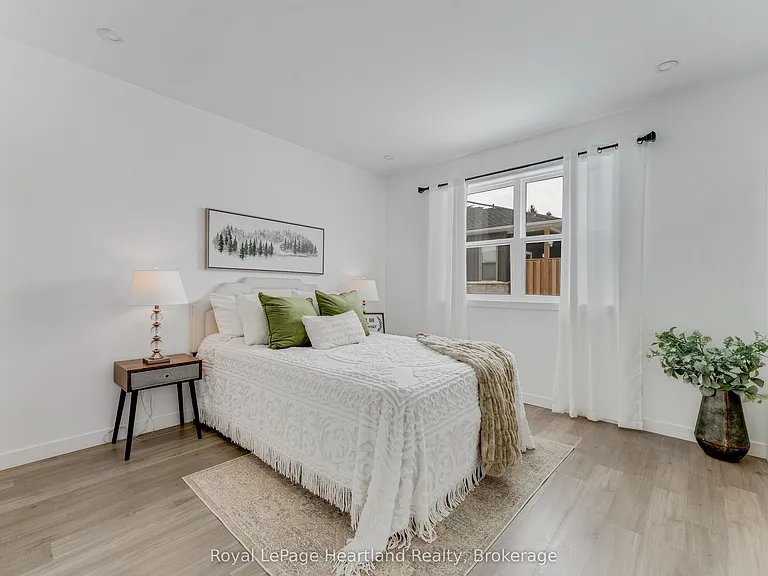 20 Silver Creek Rd — Photo 17