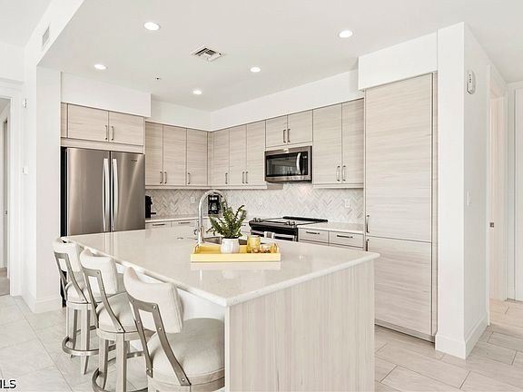 3rd image of 1111 Central Ave #507