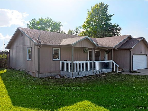 2nd image of 180 Skylark Ln