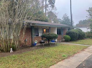 8 Wallace Rd APT A, Beaufort, SC 29907