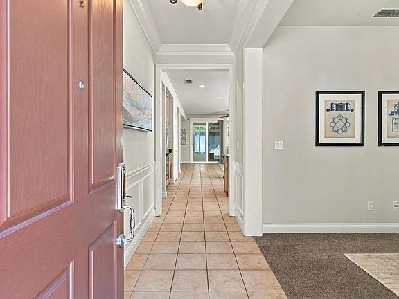 5th image of 1587 Maple Valley St