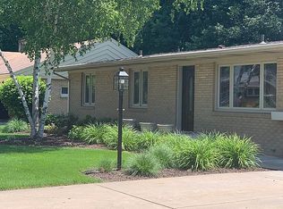 1100 Saint Joseph Dr, Saint Joseph, MI 49085