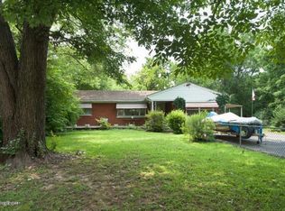 2912 S Crums Ln, Shively, KY 40216
