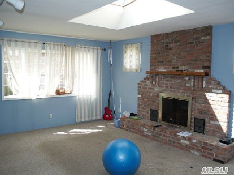 4th image of 140 Sumpwams Ave