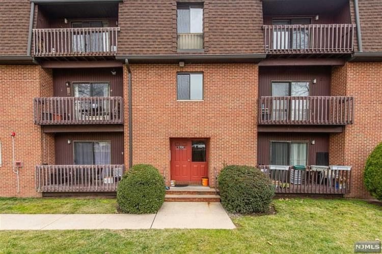 1st image of 700 Mill St Unit I1