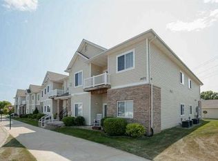 1475 Tower Ln NE UNIT 14, Cedar Rapids, IA 52402