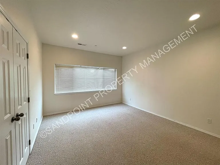 1602 Pine St #10 — Photo 16