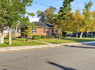 2117 Maplewood Dr, Burlington, ON L7R 2C6