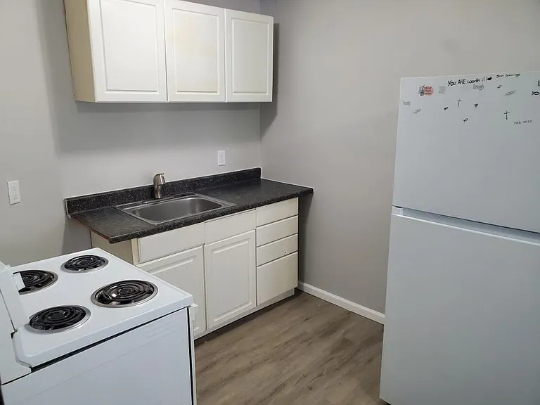 711 McDonald St #2 — Photo 6