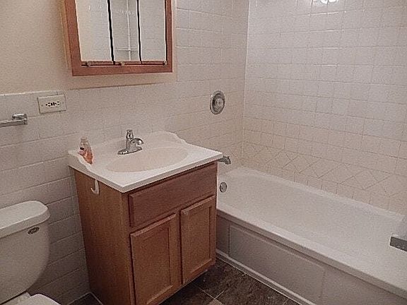 4th image of 2234 S Goebbert Rd APT 420