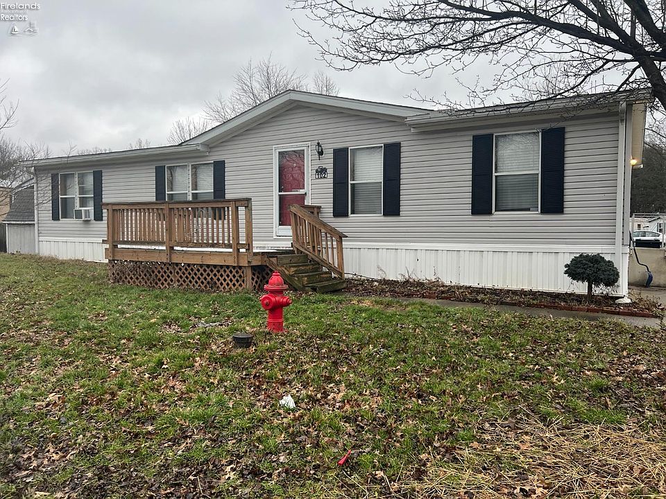 1st image of 102 Delaware Cir