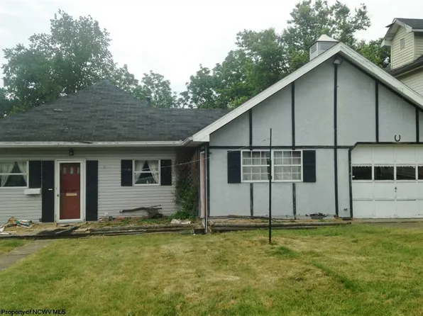 205 Maple Ave, Clarksburg, WV 26301