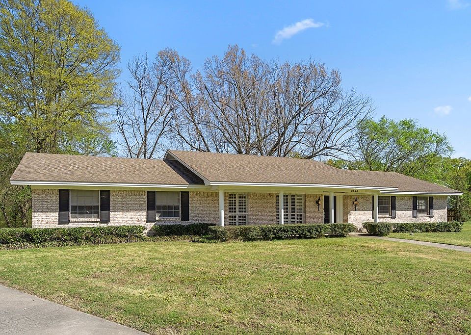 1st image of 2823 Birchwood Ln