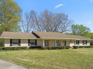 2823 Birchwood Ln, Commerce, TX 75428