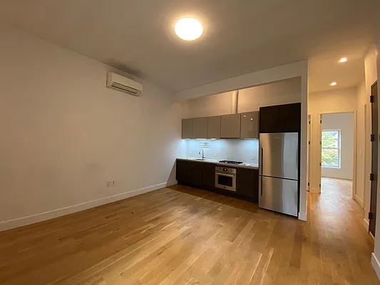 Rented by Aegis Realty Management Corp | media 2